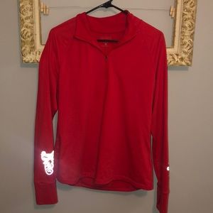 Athleta - woman’s(XL) red quarter zip pull over